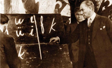 Atatürk kara tahta başında